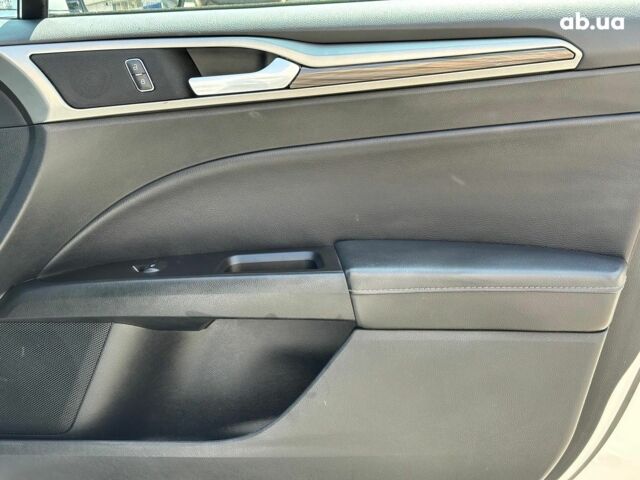 Форд Фьюжн 2017 в Одессе на Automoto.ua Серый Форд Фьюжн, объемом двигателя 2 л и пробегом 114 тыс. км за 15990 $, фото 23 на Automoto.ua