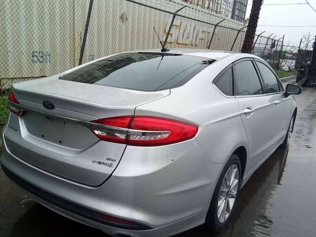 Сірий Форд Фьюжен, об'ємом двигуна 2 л та пробігом 162 тис. км за 9800 $, фото 5 на Automoto.ua