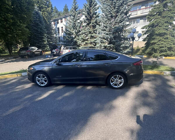 Серый Форд Фьюжн, объемом двигателя 2 л и пробегом 125 тыс. км за 15398 $, фото 22 на Automoto.ua