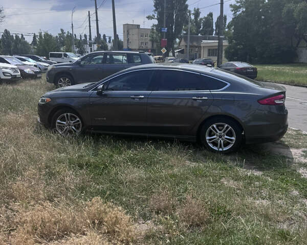 Серый Форд Фьюжн, объемом двигателя 2 л и пробегом 125 тыс. км за 15398 $, фото 15 на Automoto.ua