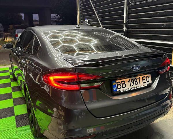 Сірий Форд Фьюжен, об'ємом двигуна 1.5 л та пробігом 84 тис. км за 9555 $, фото 1 на Automoto.ua