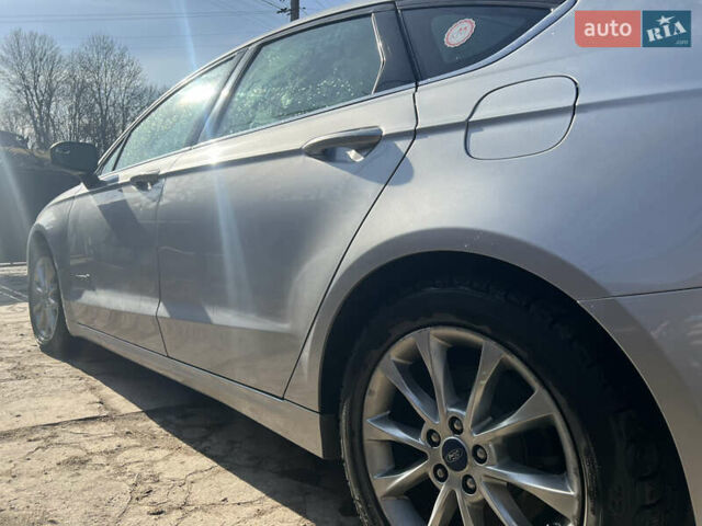Серый Форд Фьюжн, объемом двигателя 2 л и пробегом 208 тыс. км за 13200 $, фото 17 на Automoto.ua