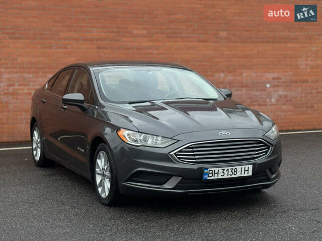 Сірий Форд Фьюжен, об'ємом двигуна 2 л та пробігом 103 тис. км за 13900 $, фото 2 на Automoto.ua