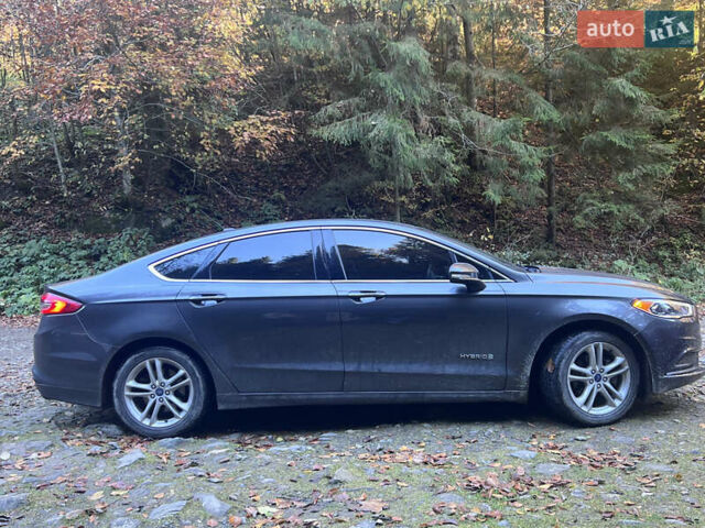 Серый Форд Фьюжн, объемом двигателя 2 л и пробегом 125 тыс. км за 15398 $, фото 8 на Automoto.ua