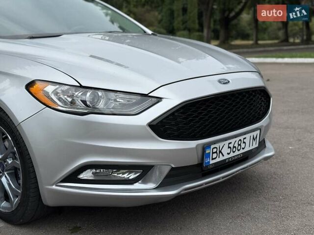 Сірий Форд Фьюжен, об'ємом двигуна 1.5 л та пробігом 198 тис. км за 9500 $, фото 13 на Automoto.ua