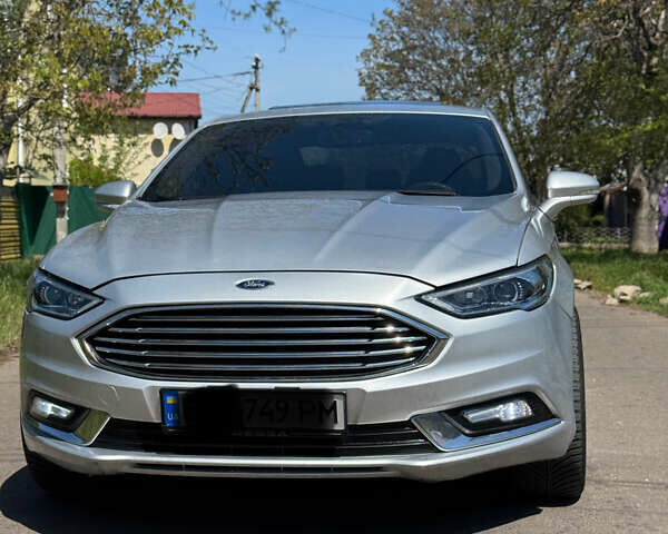 Сірий Форд Фьюжен, об'ємом двигуна 2 л та пробігом 230 тис. км за 15500 $, фото 4 на Automoto.ua