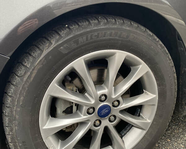 Серый Форд Фьюжн, объемом двигателя 2 л и пробегом 261 тыс. км за 14000 $, фото 19 на Automoto.ua