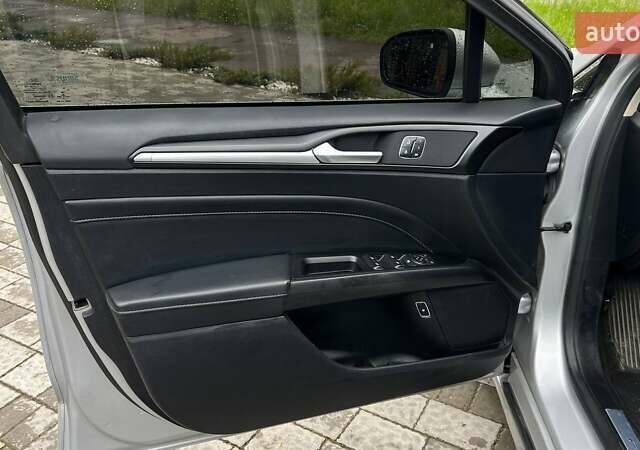 Форд Фьюжн 2017 в Львове на Automoto.ua Серый Форд Фьюжн, объемом двигателя 2 л и пробегом 147 тыс. км за 15999 $, фото 21 на Automoto.ua