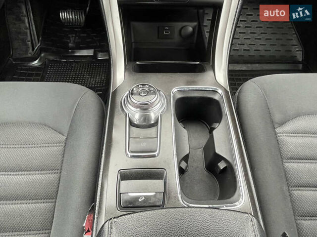 Серый Форд Фьюжн, объемом двигателя 2.49 л и пробегом 119 тыс. км за 10400 $, фото 67 на Automoto.ua