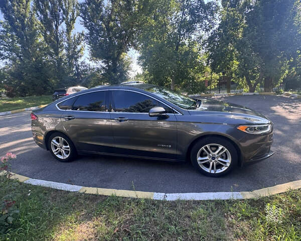 Серый Форд Фьюжн, объемом двигателя 2 л и пробегом 125 тыс. км за 15398 $, фото 19 на Automoto.ua