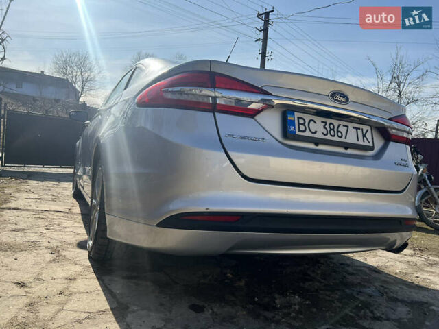 Серый Форд Фьюжн, объемом двигателя 2 л и пробегом 208 тыс. км за 13200 $, фото 18 на Automoto.ua