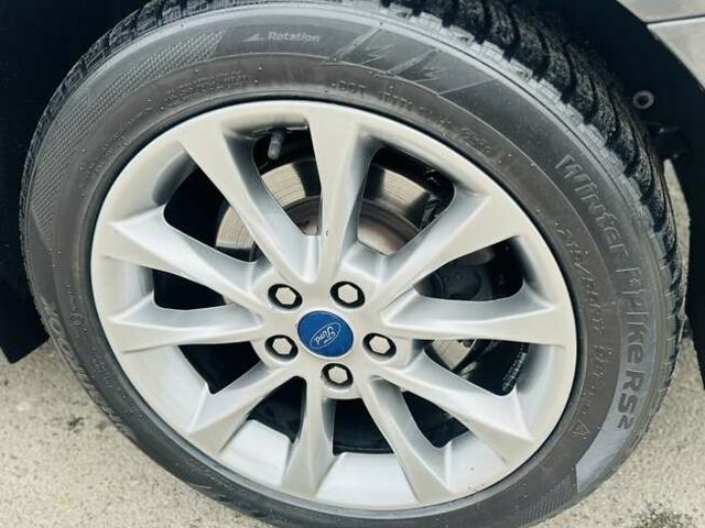 Серый Форд Фьюжн, объемом двигателя 1.5 л и пробегом 92 тыс. км за 6300 $, фото 7 на Automoto.ua