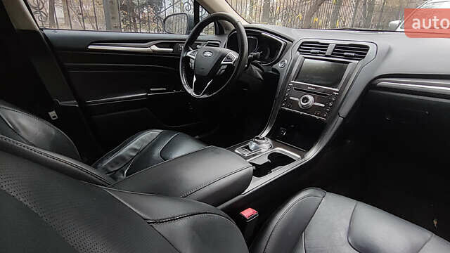Серый Форд Фьюжн, объемом двигателя 2 л и пробегом 316 тыс. км за 12800 $, фото 7 на Automoto.ua