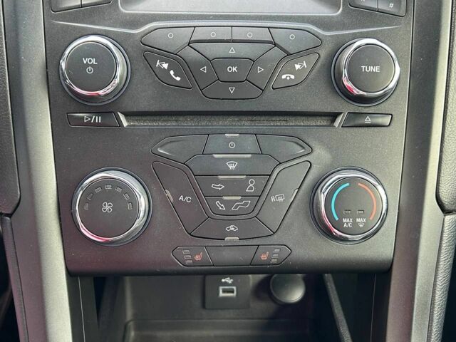 Форд Фьюжн 2017 в Кривом Роге на Automoto.ua Серый Форд Фьюжн, объемом двигателя 2.7 л и пробегом 95 тыс. км за 13500 $, фото 12 на Automoto.ua