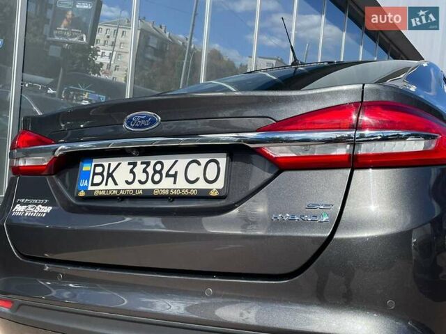 Форд Фьюжен 2017 у Києві на Automoto.ua Сірий Форд Фьюжен, об'ємом двигуна 2 л та пробігом 186 тис. км за 12900 $, фото 4 на Automoto.ua