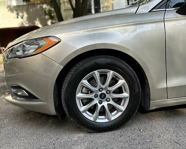 Форд Фьюжн 2017 в Львове на Automoto.ua Серый Форд Фьюжн, объемом двигателя 2.5 л и пробегом 155 тыс. км за 11500 $, фото 11 на Automoto.ua