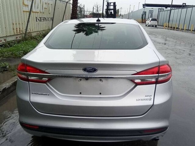 Сірий Форд Фьюжен, об'ємом двигуна 2 л та пробігом 162 тис. км за 9800 $, фото 4 на Automoto.ua