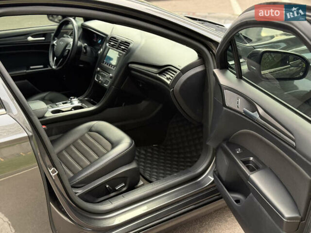 Серый Форд Фьюжн, объемом двигателя 2 л и пробегом 180 тыс. км за 14650 $, фото 22 на Automoto.ua