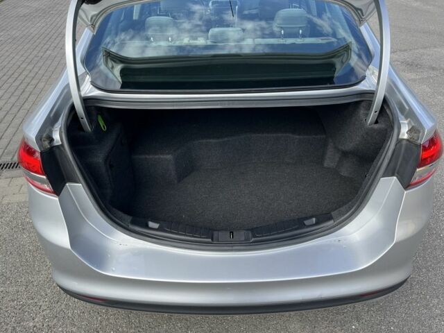 Серый Форд Фьюжн, объемом двигателя 2 л и пробегом 122 тыс. км за 14500 $, фото 23 на Automoto.ua