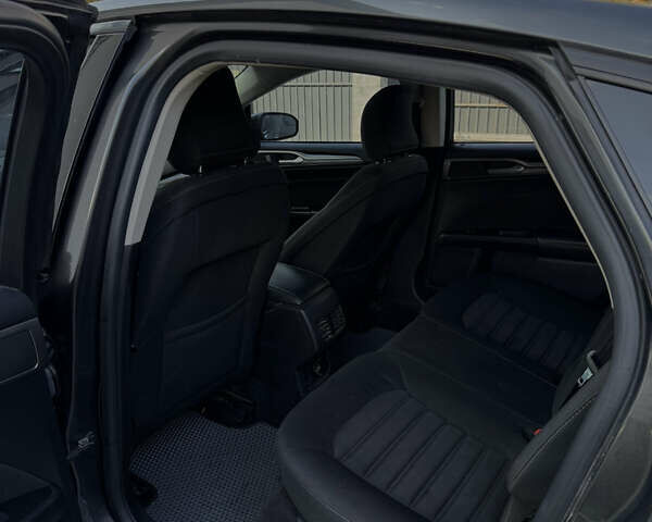 Сірий Форд Фьюжен, об'ємом двигуна 1.5 л та пробігом 160 тис. км за 9900 $, фото 5 на Automoto.ua