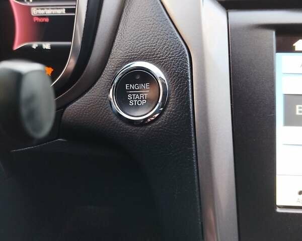 Сірий Форд Фьюжен, об'ємом двигуна 2 л та пробігом 128 тис. км за 14400 $, фото 23 на Automoto.ua