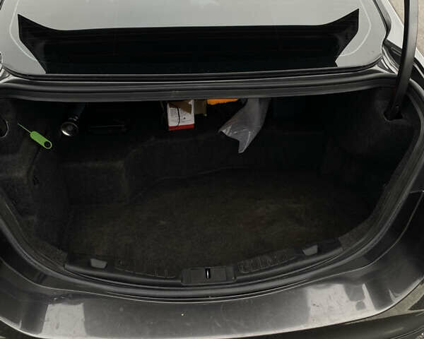 Серый Форд Фьюжн, объемом двигателя 2 л и пробегом 261 тыс. км за 14000 $, фото 9 на Automoto.ua