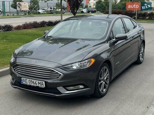 Форд Фьюжн 2017 в Днепре (Днепропетровске) на Automoto.ua Серый Форд Фьюжн, объемом двигателя 2 л и пробегом 146 тыс. км за 12999 $, фото 7 на Automoto.ua