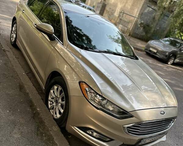 Форд Фьюжн 2017 в Львове на Automoto.ua Серый Форд Фьюжн, объемом двигателя 2.5 л и пробегом 155 тыс. км за 11500 $, фото 3 на Automoto.ua