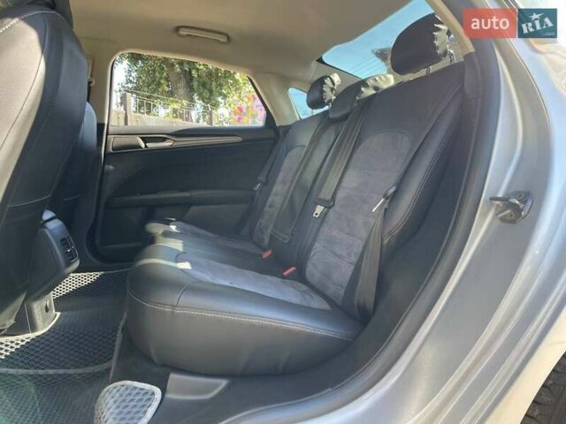 Форд Фьюжн 2017 в Киеве на Automoto.ua Серый Форд Фьюжн, объемом двигателя 2.49 л и пробегом 161 тыс. км за 15490 $, фото 12 на Automoto.ua