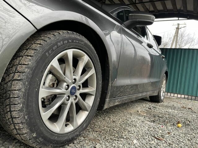 Сірий Форд Фьюжен, об'ємом двигуна 2.5 л та пробігом 137 тис. км за 12000 $, фото 1 на Automoto.ua