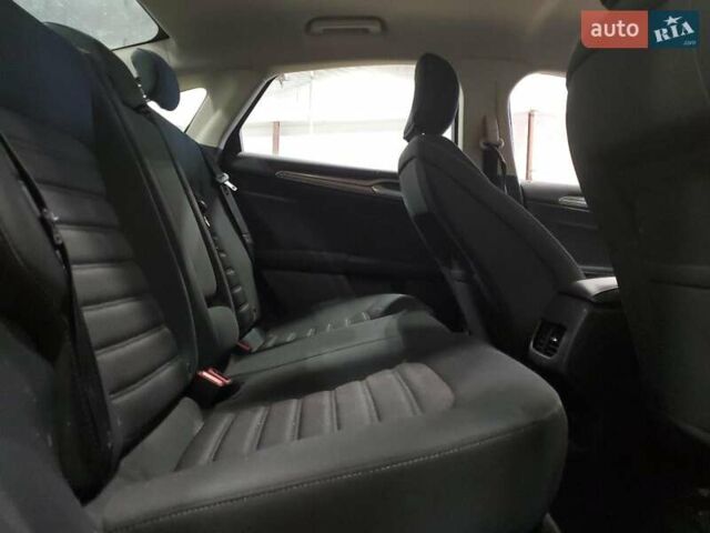 Серый Форд Фьюжн, объемом двигателя 2.5 л и пробегом 82 тыс. км за 2400 $, фото 8 на Automoto.ua