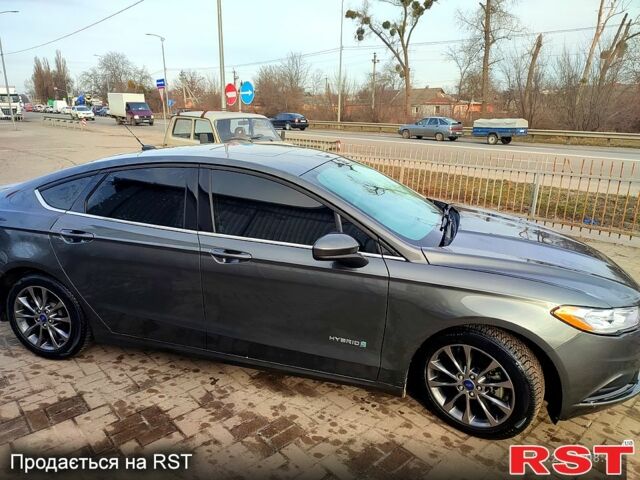 Сірий Форд Фьюжен, об'ємом двигуна 2 л та пробігом 163 тис. км за 15000 $, фото 3 на Automoto.ua