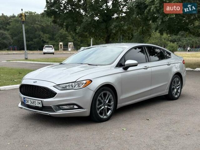 Сірий Форд Фьюжен, об'ємом двигуна 1.5 л та пробігом 198 тис. км за 9500 $, фото 3 на Automoto.ua