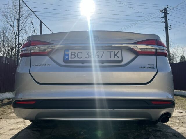 Серый Форд Фьюжн, объемом двигателя 2 л и пробегом 207 тыс. км за 13000 $, фото 15 на Automoto.ua