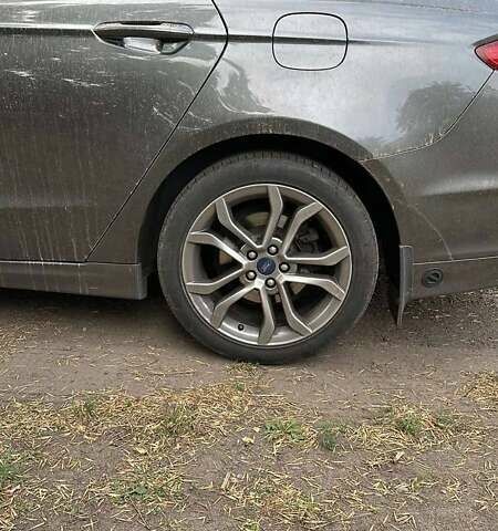 Сірий Форд Фьюжен, об'ємом двигуна 2.49 л та пробігом 130 тис. км за 12000 $, фото 24 на Automoto.ua