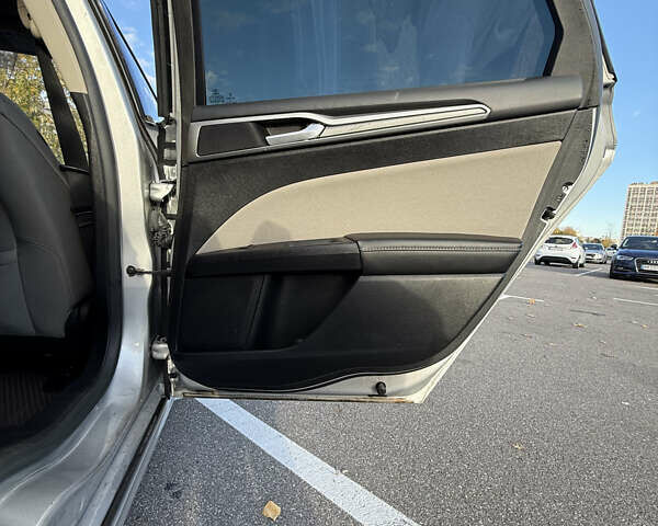 Серый Форд Фьюжн, объемом двигателя 2.5 л и пробегом 179 тыс. км за 10500 $, фото 21 на Automoto.ua