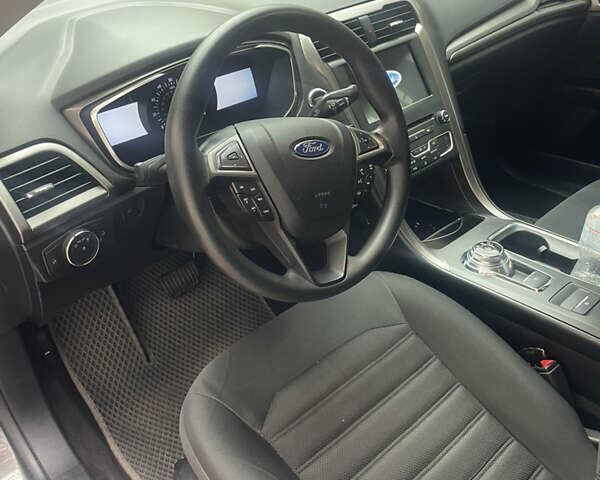 Серый Форд Фьюжн, объемом двигателя 1.5 л и пробегом 163 тыс. км за 11000 $, фото 5 на Automoto.ua