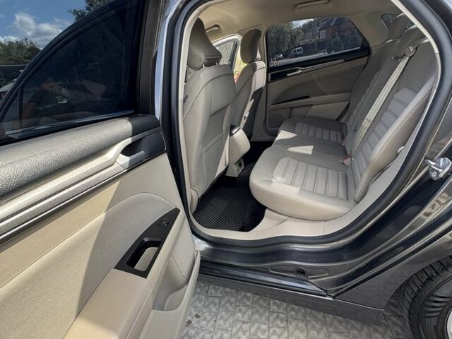 Форд Фьюжн 2017 в Полтаве на Automoto.ua Серый Форд Фьюжн, объемом двигателя 2.5 л и пробегом 201 тыс. км за 12000 $, фото 6 на Automoto.ua