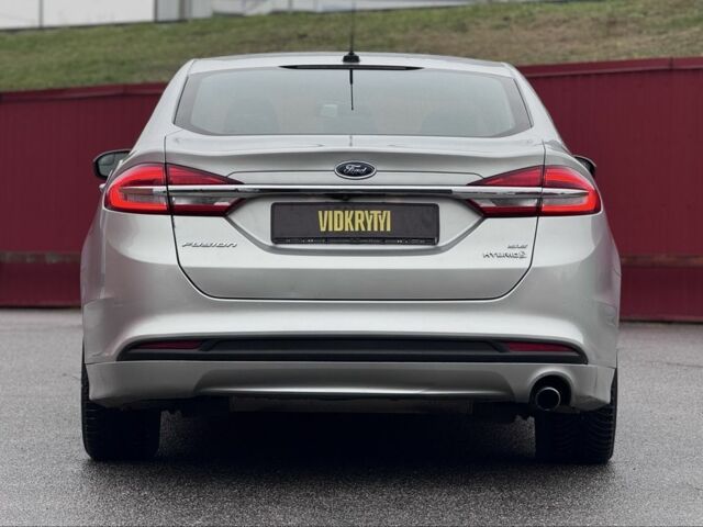 Серый Форд Фьюжн, объемом двигателя 2 л и пробегом 195 тыс. км за 12300 $, фото 7 на Automoto.ua