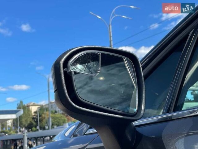 Форд Фьюжен 2017 у Києві на Automoto.ua Сірий Форд Фьюжен, об'ємом двигуна 2 л та пробігом 186 тис. км за 12900 $, фото 9 на Automoto.ua