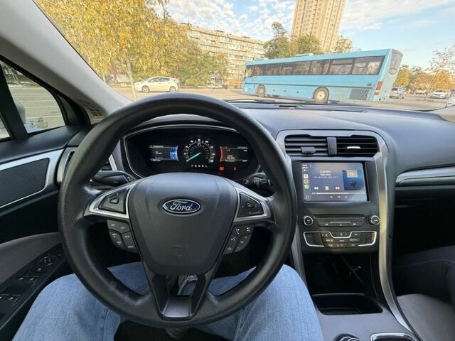 Сірий Форд Фьюжен, об'ємом двигуна 2.5 л та пробігом 179 тис. км за 10500 $, фото 3 на Automoto.ua