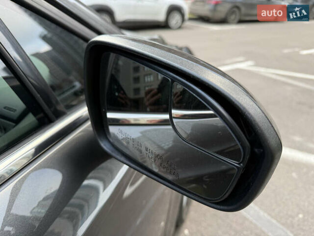 Серый Форд Фьюжн, объемом двигателя 2 л и пробегом 180 тыс. км за 14650 $, фото 12 на Automoto.ua