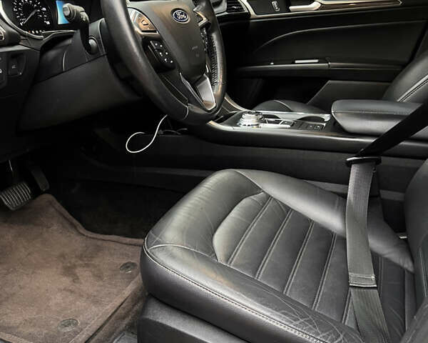 Серый Форд Фьюжн, объемом двигателя 2 л и пробегом 186 тыс. км за 12100 $, фото 17 на Automoto.ua