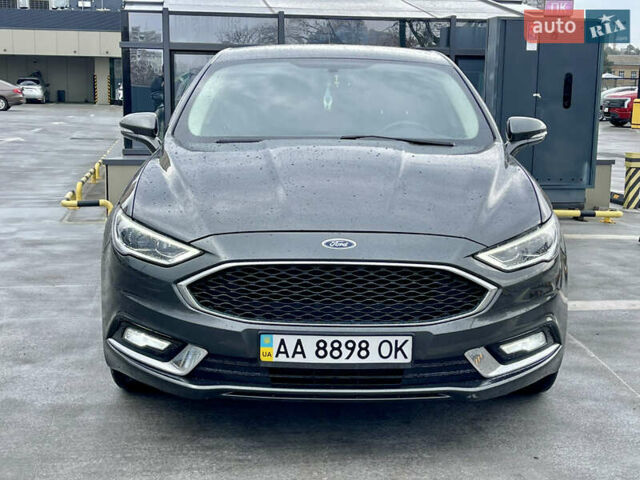 Серый Форд Фьюжн, объемом двигателя 2 л и пробегом 133 тыс. км за 15300 $, фото 1 на Automoto.ua