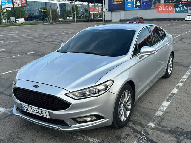 Сірий Форд Фьюжен, об'ємом двигуна 1.5 л та пробігом 117 тис. км за 11500 $, фото 1 на Automoto.ua