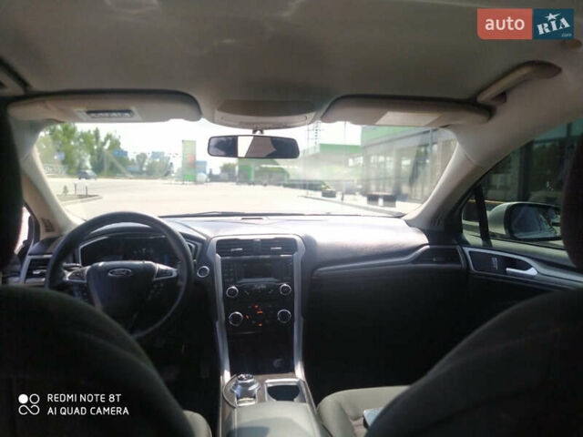 Форд Фьюжн 2017 в Днепре (Днепропетровске) на Automoto.ua Серый Форд Фьюжн, объемом двигателя 2 л и пробегом 226 тыс. км за 14000 $, фото 4 на Automoto.ua