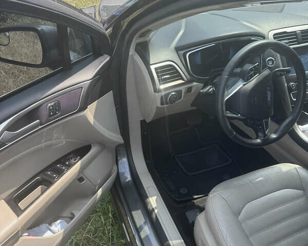 Серый Форд Фьюжн, объемом двигателя 2 л и пробегом 125 тыс. км за 15398 $, фото 17 на Automoto.ua