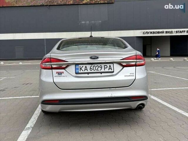 Сірий Форд Фьюжен, об'ємом двигуна 2 л та пробігом 207 тис. км за 13000 $, фото 3 на Automoto.ua