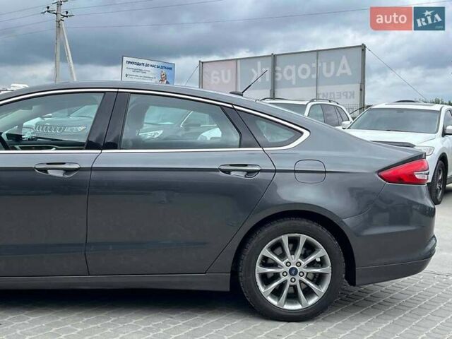 Сірий Форд Фьюжен, об'ємом двигуна 2 л та пробігом 202 тис. км за 13490 $, фото 31 на Automoto.ua