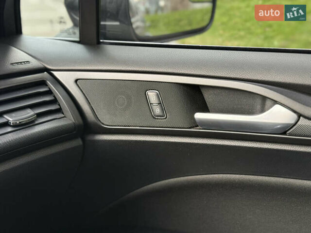 Серый Форд Фьюжн, объемом двигателя 2 л и пробегом 180 тыс. км за 14650 $, фото 20 на Automoto.ua